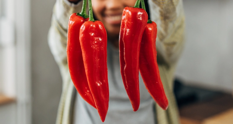 chili-peppers-752x400.webp